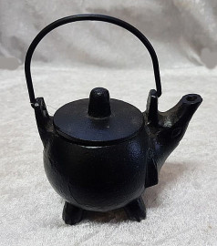 Plain Kettle Tripod Cauldron