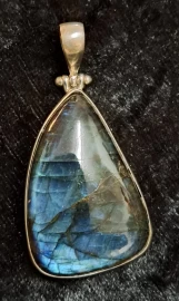 925 Sterling Silver Labradorite Pendant