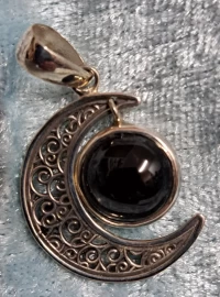 925 Sterling Silver Star Sapphire Moon Pendant 