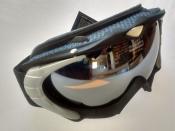 Uvex Tomahawk Pro Ski / Snowboarding Goggles - Softchrom Black double lens litemirror silver S3 